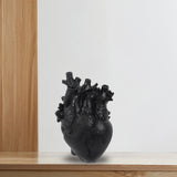 Maxbell Resin Figurine Indoor Decoration Heart Statue for Bookshelf Office Fireplace Black