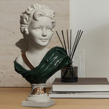 Nordic Art Statue Decorative Desktop Ornament for Fireplace Entrance Terrace Small Green Clothes