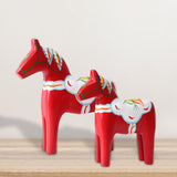 2Pcs Dalecarlian Wooden Horse Decorating Novelty Swedish Dala Horse Statues red