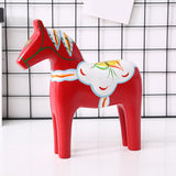 2Pcs Dalecarlian Wooden Horse Decorating Novelty Swedish Dala Horse Statues red