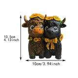 Maxbell Highland Cow Couple Figurine Tabletop Ornament for Farmhouse Desk Home Decor