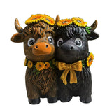 Maxbell Highland Cow Couple Figurine Tabletop Ornament for Farmhouse Desk Home Decor