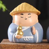 Maxbell Small Figure Sculpture Collectible Resin Ornament for Study Room Indoor Home 5.9x5.7x6.6 cm Blue