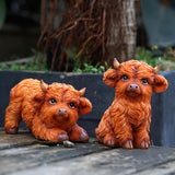 Maxbell 2 Pieces Highland Cow Figurines Cute Collection for Living Room Bedroom Desk