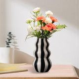 Maxbell Painted Striped Ceramic Vase Centerpiece for Bookshelf Wedding Room Entrance Black