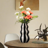 Maxbell Painted Striped Ceramic Vase Centerpiece for Bookshelf Wedding Room Entrance Black