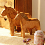 Maxbell 2Pcs Wood Hand Carved Horse Statue Gift Sculpture for Entrance Parties Shelf
