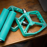 Maxbell 1 Pair Nylon Equipment Non-Slip Bike Pedals for Bicycle BMX MTB Green - Aladdin Shoppers