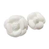 2Pcs Camellia Flower Brooches Lapel Pins for Suit Sweater Coat Dress Banquet White