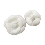 2Pcs Camellia Flower Brooches Lapel Pins for Suit Sweater Coat Dress Banquet White