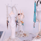 Maxbell Jewelry Stand Modern Resin Show Rack for Props Event Shopping Mall Placement