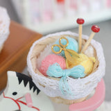 Maxbell 1/12 Dollhouse Woolen Yarn in Basket Miniature for Dollhouse Decor Ornaments blue