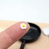 Maxbell 1:12 Miniature Frying Pan and Spatula Poached Eggs Set for Ktichen Ornaments