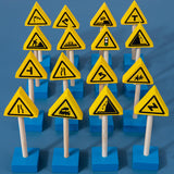 Wood Road Signs Toy for Kindergarten Teaching Props Parent Child Interaction 33pcs