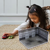 Maxbell 1/64 Model Car Scene Repair Workshop Backdrop Board for Vehicle Dispolay Toy