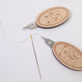 Maxbell 2 Pieces Needle Threaders Portable for DIY Sewing Quilting Crafting Projects Set A