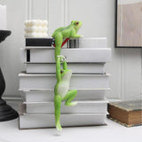 Maxbell Flower Pot Hugger Figurine Hanging Animal Sculpture Fence Garden Frog Statue