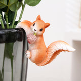 Maxbell 2 Pieces Squirrel Figurines Cute Animal Figurine for Outdoor Backyard Indoor