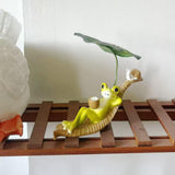 Maxbell Realistic Frog Garden Statue Lovely Animal Sculpture for Park Shelf Aquarium