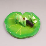 Maxbell Frog Statue Decorative Gift Resin Figurine for Outdoor Courtyard Balcony