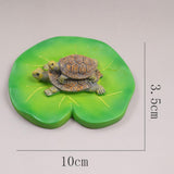 Maxbell Turtles Perched on Lotus Leaf Sculpture Simulated 10x3.5cm for Swimming Pool