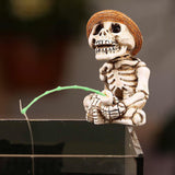 Maxbell Fishing Skeleton Statue Resin Mini Skeleton Statue for Halloween Home Garden