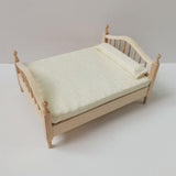 Maxbell 2pcs 1:12 Scale Dollhouse Double Bed Collection Bedd for Kids