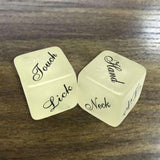 Maxbell 2x Luminous Dices 2.5cm Love Game Toys for Valentine'S Day Couple Gift