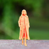 Maxbell 1:64 Model People Figure Scenes Realistic Tiny People for Decoration Diorama Windbreaker Woman