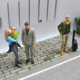 Maxbell 1:64 Model People Figure Scenes Realistic Tiny People for Decoration Diorama Mom Holds Baby