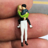 Maxbell 1:64 Model People Figure Scenes Realistic Tiny People for Decoration Diorama Mom Holds Baby