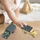 Maxbell 2 Pieces Simulation 1/72 Vehicle Model Kits for Micro Landscape Party Favors truck