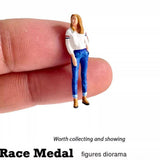 Maxbell 2Pcs 1:64 Hand Painted People Figures Crafts for Diorama  White