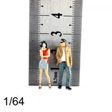 Maxbell 2 Pieces 1/64 Women and Men Figures Desktop Ornament Tiny People Model Decor Red khaki