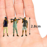 Maxbell 1:64 Diorama Figures Pose Scene Realistic Resin Figures Diorama Layout Gifts 3Pcs