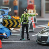 Maxbell 1/64 Scale Female Police Figures Layout Realistic Collection Resin Figurines Go gesture
