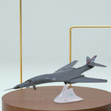 Maxbell 1/144 Scale Aircraft Model Collection Aircraft Ornament for Living Room Cafe Style D