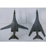 Maxbell 1/144 Scale Aircraft Model Collection Aircraft Ornament for Living Room Cafe Style D