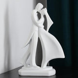 Maxbell Resin Couple Sculpture Crafts Couple Gifts for Hotel Great Wedding Apartment Embrace