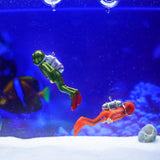 Maxbell Miniature Diver Action Figure Simulation for Aquarium Fish Tank Favors Green