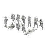 Maxbell 11Pcs Miniature Figures Unpainted Resin Mini Models for Hobby Family Friends 2.4cm