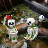 Maxbell 2 Pieces Miniature Skeleton Figurines Resin Crafts for Garden Indoor Outdoor