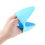 Maxbell 2 Pieces Silicone Hot Pot Holder Oven Grip Pinch Mitts Finger Tab Protector