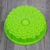 Maxbell Silicone Heritage  Cake Bake Pan Swirled Plate with Sunflower Cake Mold