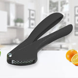 Maxbell Garlic Crusher Mincer Garlic Extractor Garlic Crusher for Nuts Hummus Ginger black