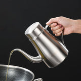 Maxbell Oil Pot Comfortable Handle Multiuse Container for Camping Restaurant Kitchen 700ml