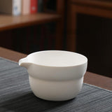 Maxbell Traditional Matcha Bowl with Pouring Spout for Tea Room Restaurant Beginners White