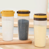 Maxbell Condiment Shaker Reusable Powder Sugar Shaker for Party Pepper Powder Picnic yellow brown