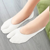 Maxbell 2xWomen 2 Toe Flip Flop Socks Women No Show Toe Socks for Loafer Shoes Sneaker White