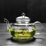 Maxbell Clear Glass Teapot 600ml Tea Kettle Streamlined Outlet Mouth Elegant Tea Pot